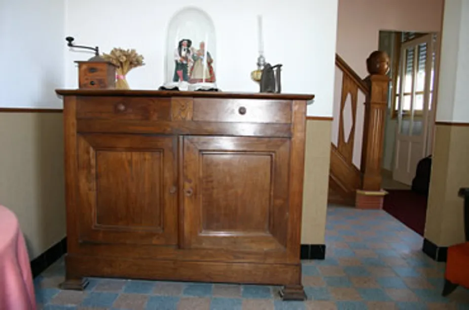 Buffet ancien, meuble d'époque